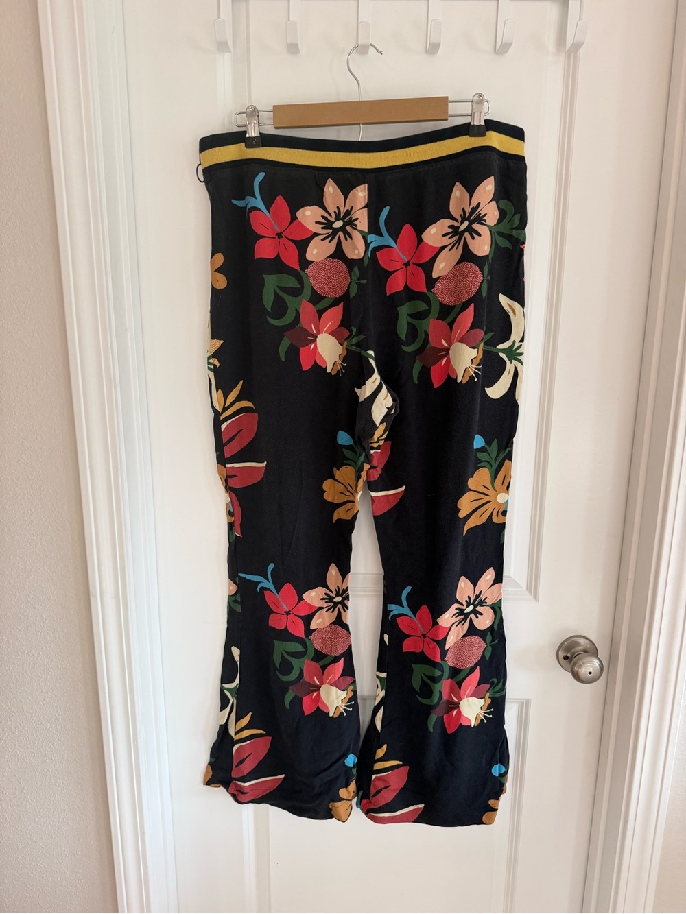 Farm Rio Calla Flared Pants - Picture 8 of 16